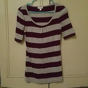 Stripped half sleeve top