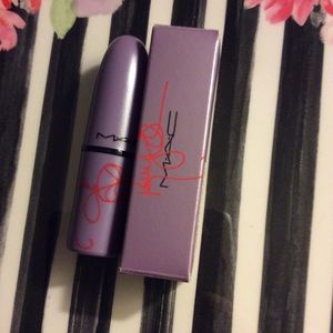 MAC Kelly Osbourne "Riot House"