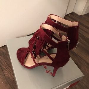 Never worn