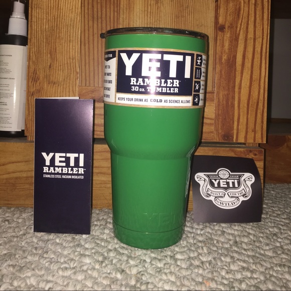 Authentic yeti 30 oz tumbler.