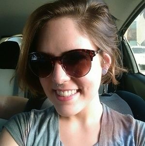 Meet your Posher, Hailee