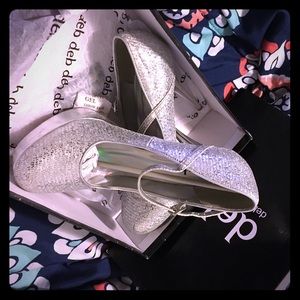 Deb silver high heels