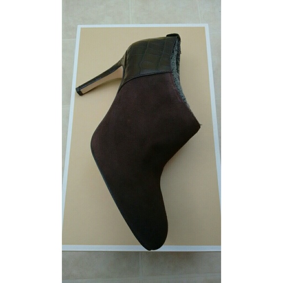 New! MICHAEL KORS Bootie Suede Croc Ankle Boots - Picture 6 of 8