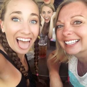 Meet your Posher, Tina