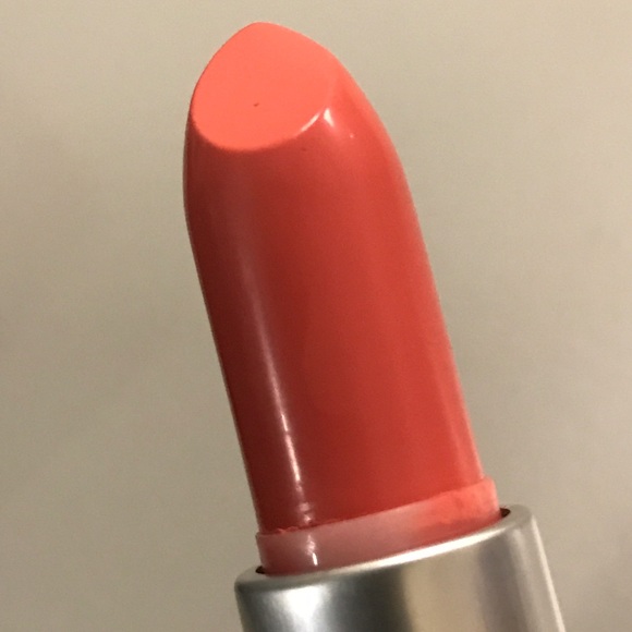 MAC Ever Hip cremesheen lipstick LE DC