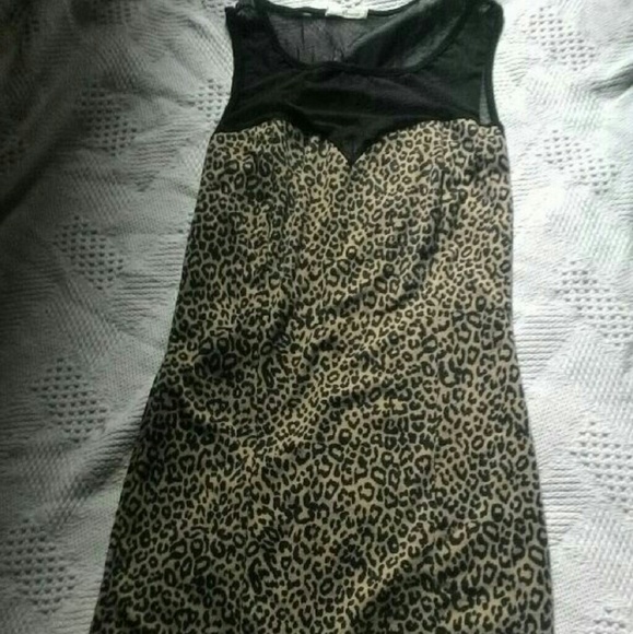 Sleeveless cheetah print dress