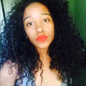 Meet your Posher, Marie