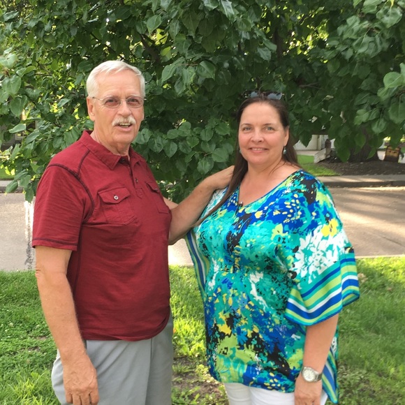 ALL ITEMS ARE SOLD BELOW THIS LISTING - Picture 2 of 4