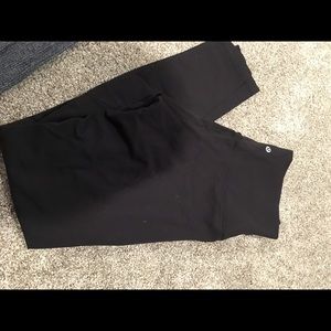 Like New Wunderunders High Waisted size 12