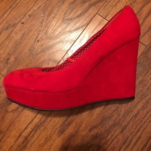 Suade Red Wedges 😻❤🖤 NEVER WORN!