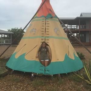 Meet your Posher, Leonora