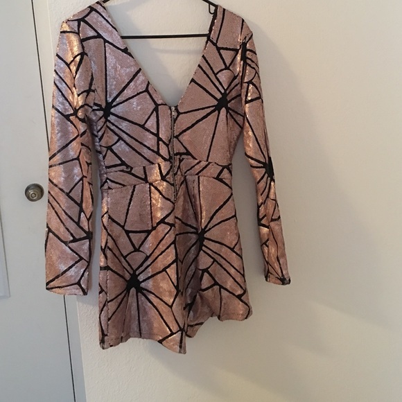 Romper - Picture 2 of 3