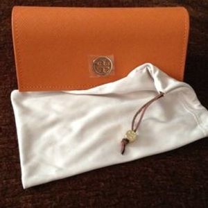 NEW Tory Burch Sunglass Case