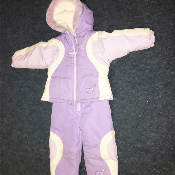 Snow jacket and matching snow overalls