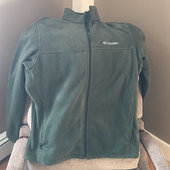 NWOT, green fleece jacket