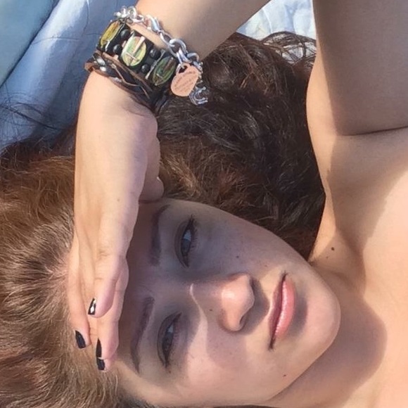 Meet your Posher, Wilhelmina - Picture 2 of 4