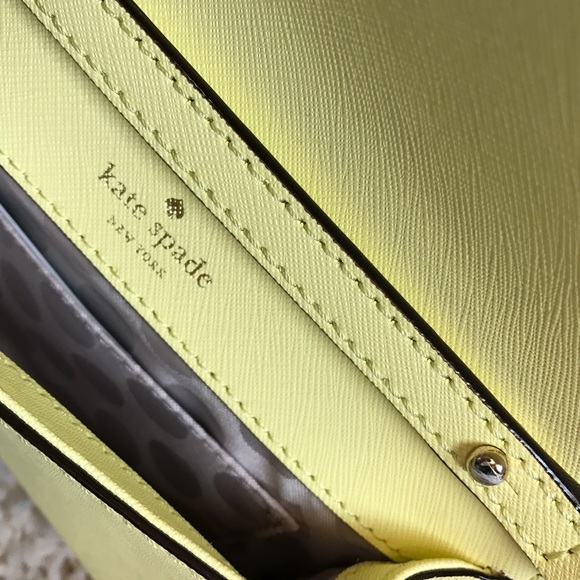 ❗️PRICE DROP❗️Yellow Kate Spade crossbody. - Picture 2 of 2