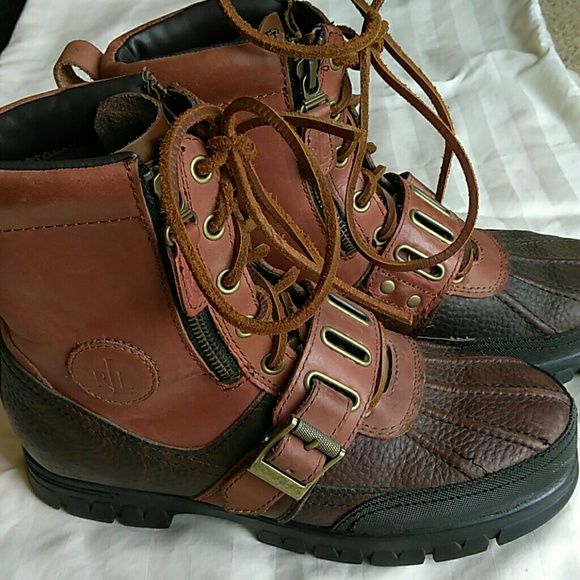 BARELY WORN RALPH LAUREN LEATHER POLO BOOTS