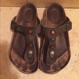 Women's gizeh studded birkenstocks