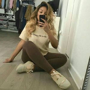 Meet your Posher, Clara