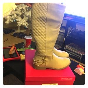 Shoedazzle georgette boots.