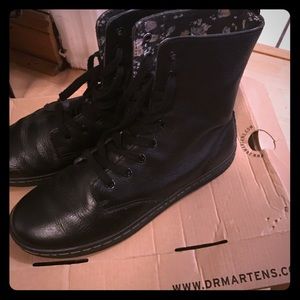 Women's doc martens shoreditch