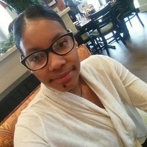 Meet your Posher, Lizmarie