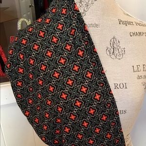 LulaRoe tall and Curvy leggings fits size 12-22