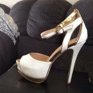White and gold 6" heel