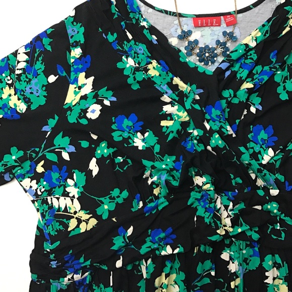 CLEAR OUT SALE✨Casual floral dress by Elle