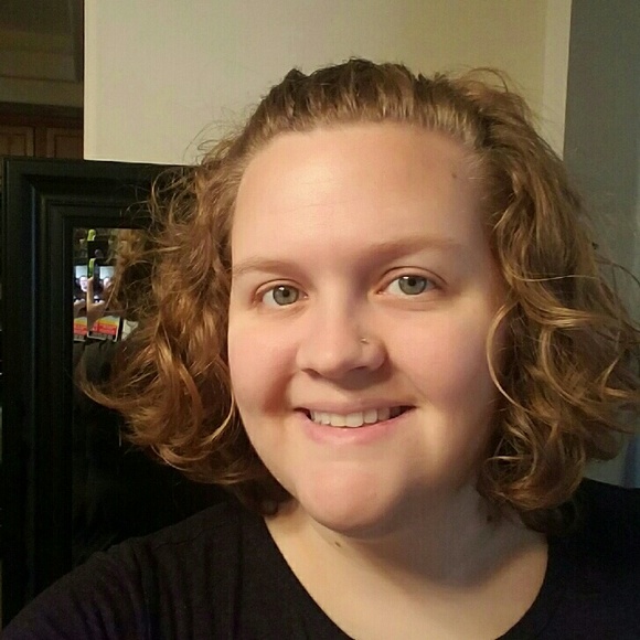 Meet your Posher, Brittany - Picture 1 of 1