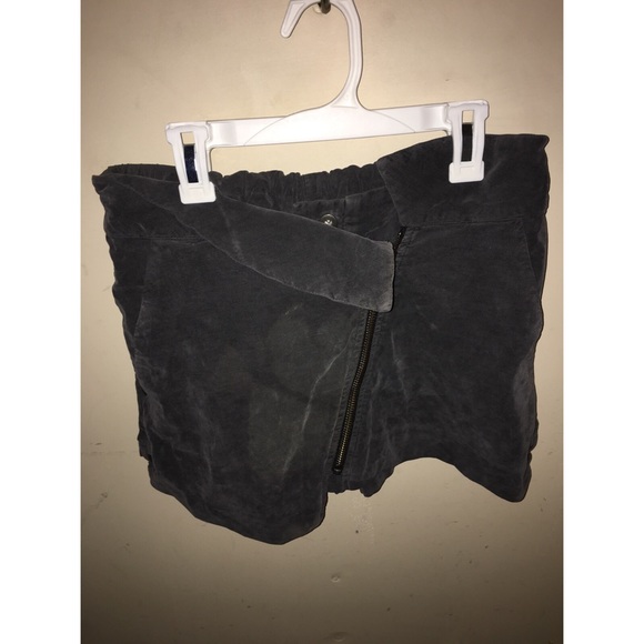 Tambourine Velvet Skort