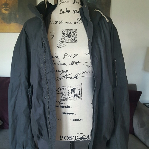 H&M Other - 🚫SOLD ON M E R C A R I🚫H&M Men's Coat