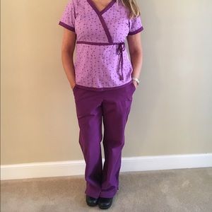 Koi scrubs