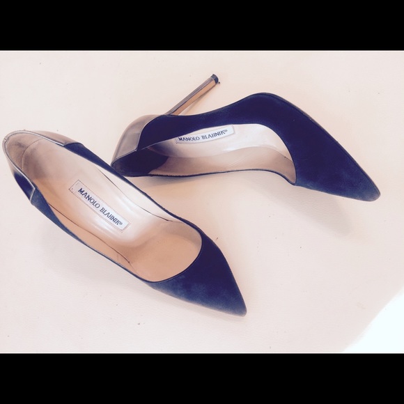 This shade of grey is a must for your closet. - Picture 1 of 4