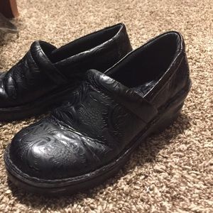 BOC Black Nurses Shoes in SZ 8M