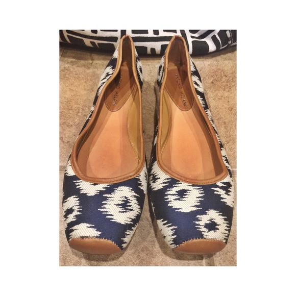 Antonio Melani ballet flats