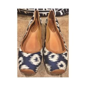 Antonio Melani ballet flats