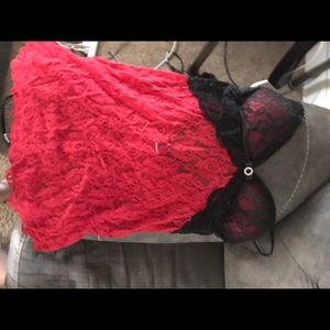 Red and black chemise size M