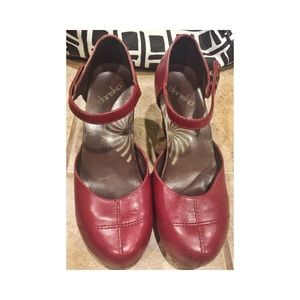 Dansko Red Heel