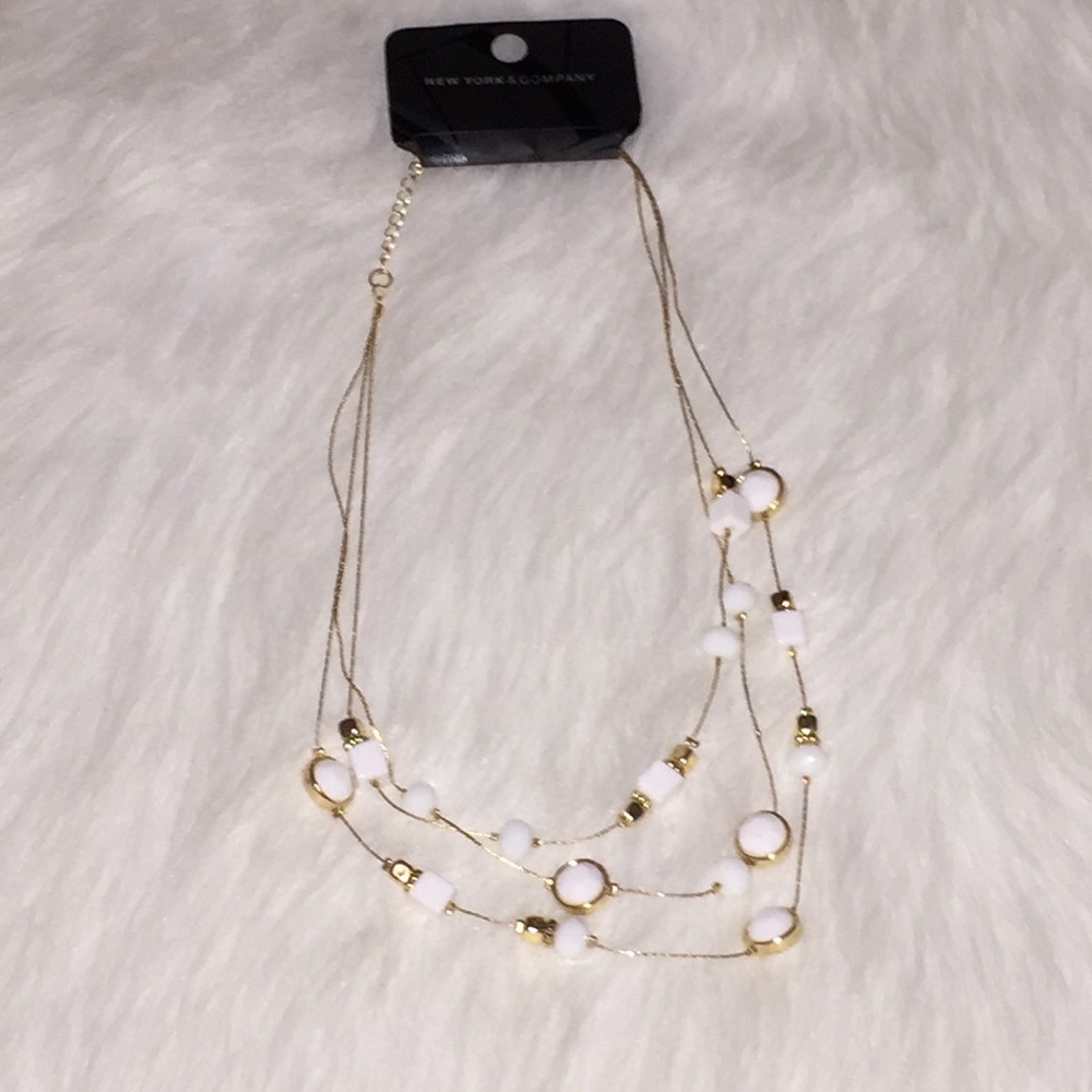 New York & Company white & faux gold necklace