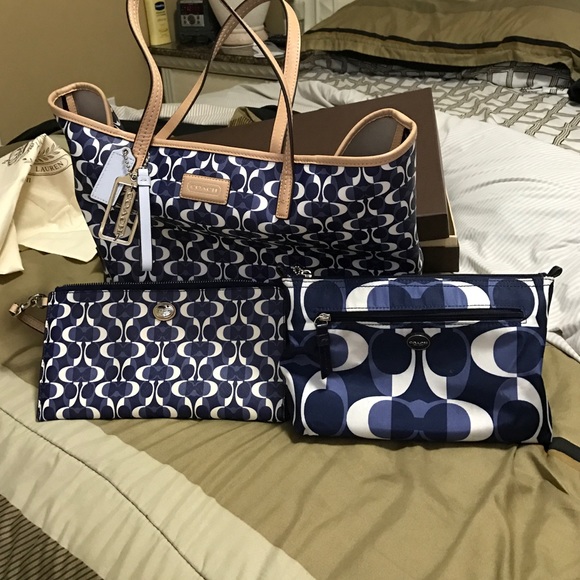 Coach Purse Matching Wallet - Final Reduction