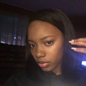 Meet your Posher, Shari