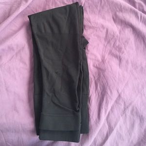Lululemon black tight leggings