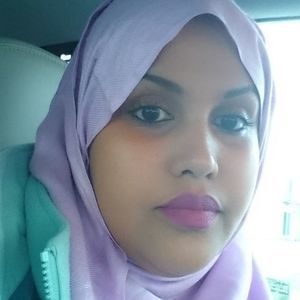 Meet your Posher, Muna