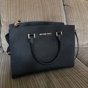 Michael Kors, large Selma black bag