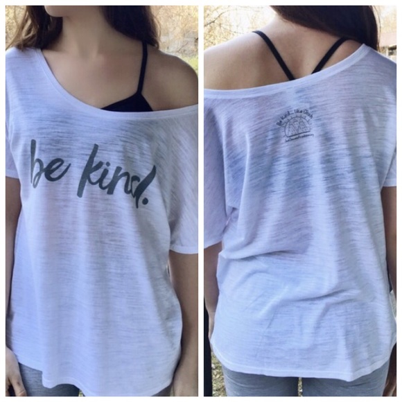 Tops - 'Be Kind' Relaxed Fit Scoop neck Tee