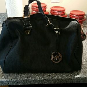 AUTHENTIC MICHAEL KORS BAG