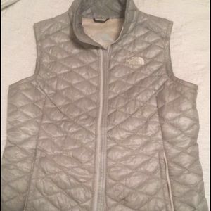 North Face Thermoball vest