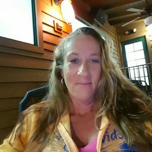 Meet your Posher, Deanna